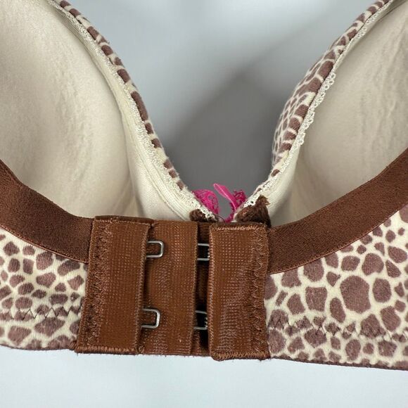 C26 Victoria’s Secret body by Victoria lined giraffe print Demi bra size 36C - Picture 7 of 7